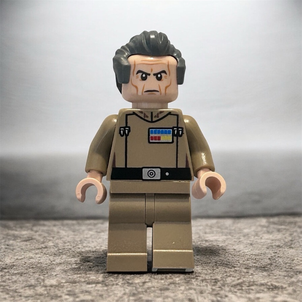 Lego Star Wars Grand Moff Wilhuff Tarkin Minifigure sw0741 75150 tan